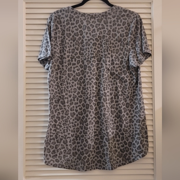 Gray Leopard Print Women's Top - Picture 2 of 5